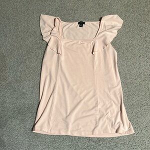 Ann Taylor women top medium. Pale
Pink.
